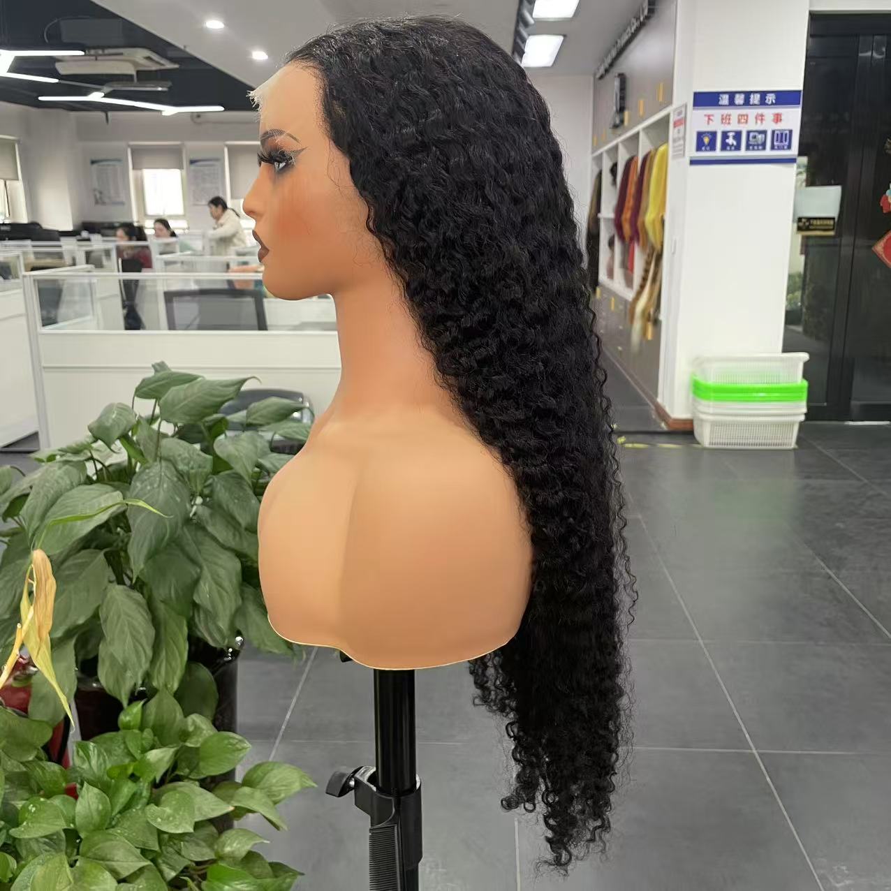 Burmese curly hair